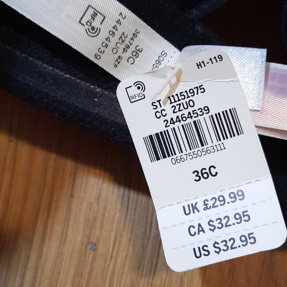 Victoria secret push-up - Picture 4 of 4